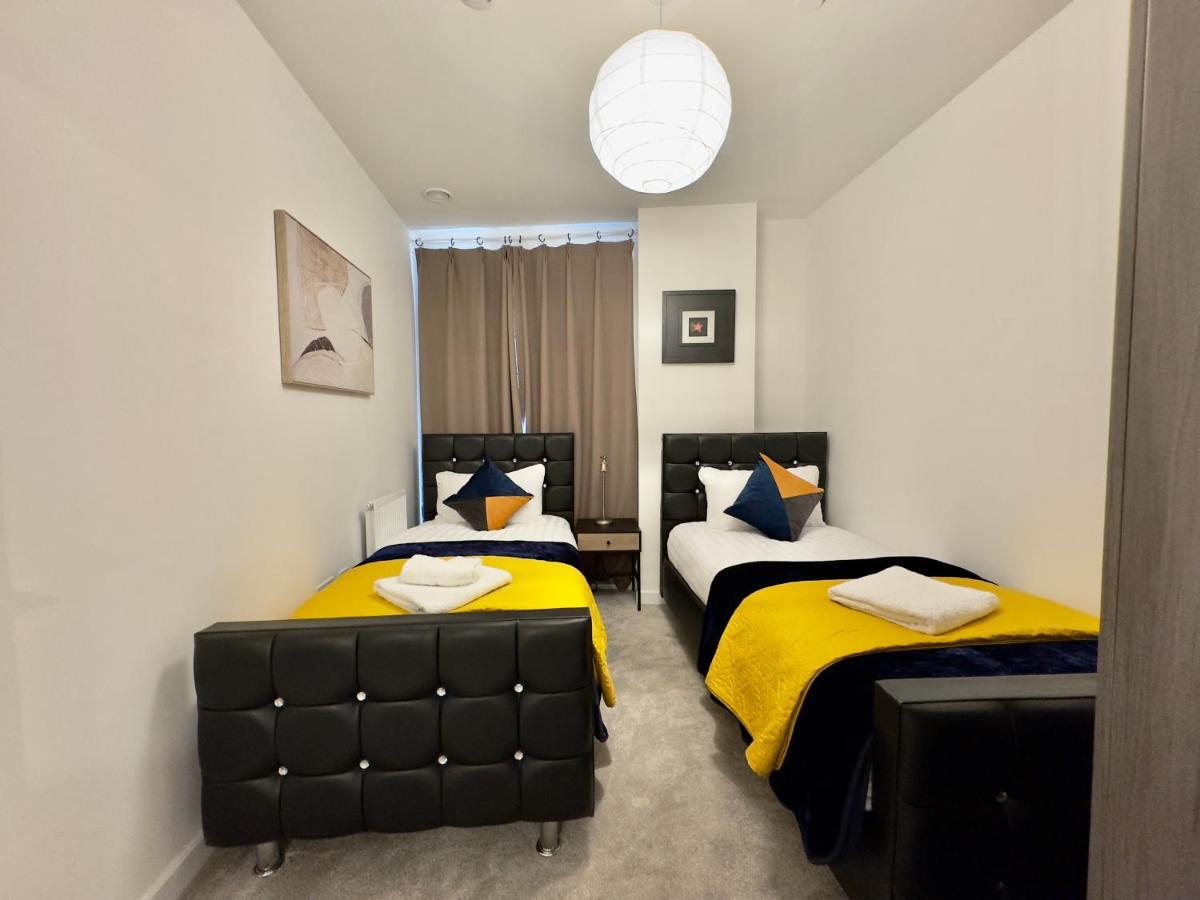 3Bedroom, 2Bathroom, Balcony,Luxury Flat Westfield 伦敦 外观 照片