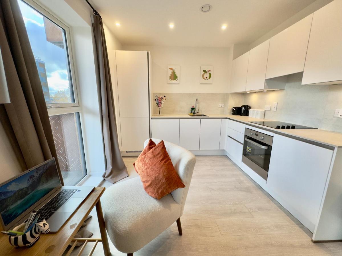 3Bedroom, 2Bathroom, Balcony,Luxury Flat Westfield 伦敦 外观 照片