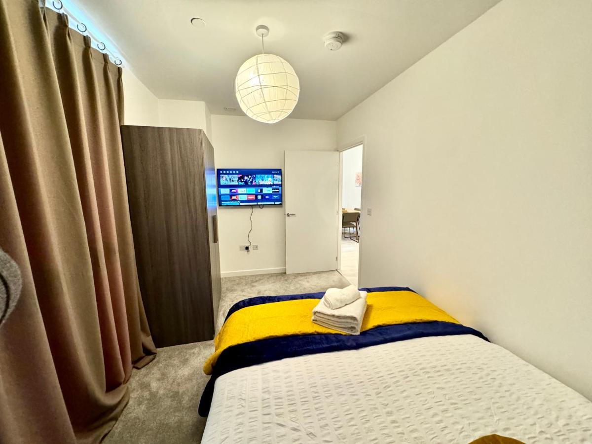 3Bedroom, 2Bathroom, Balcony,Luxury Flat Westfield 伦敦 外观 照片