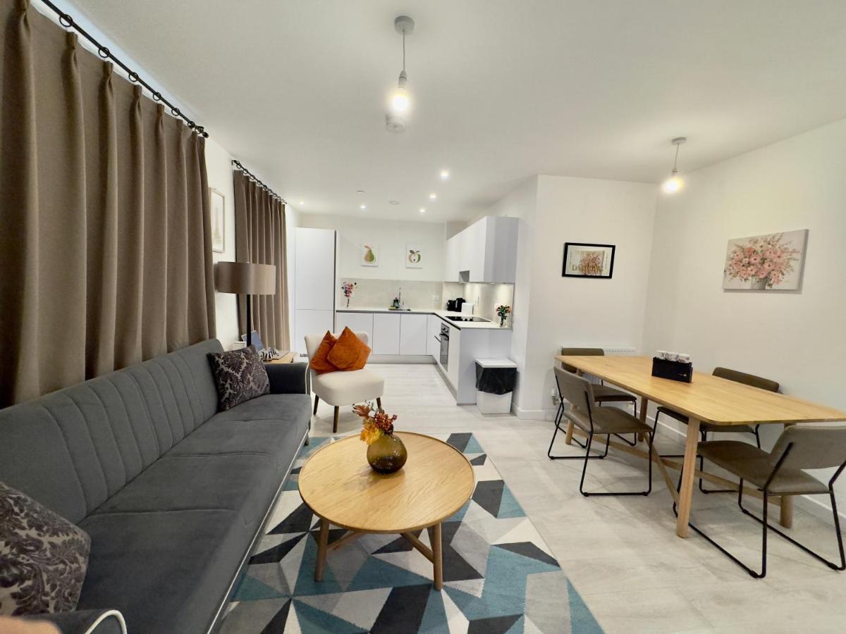 3Bedroom, 2Bathroom, Balcony,Luxury Flat Westfield 伦敦 外观 照片