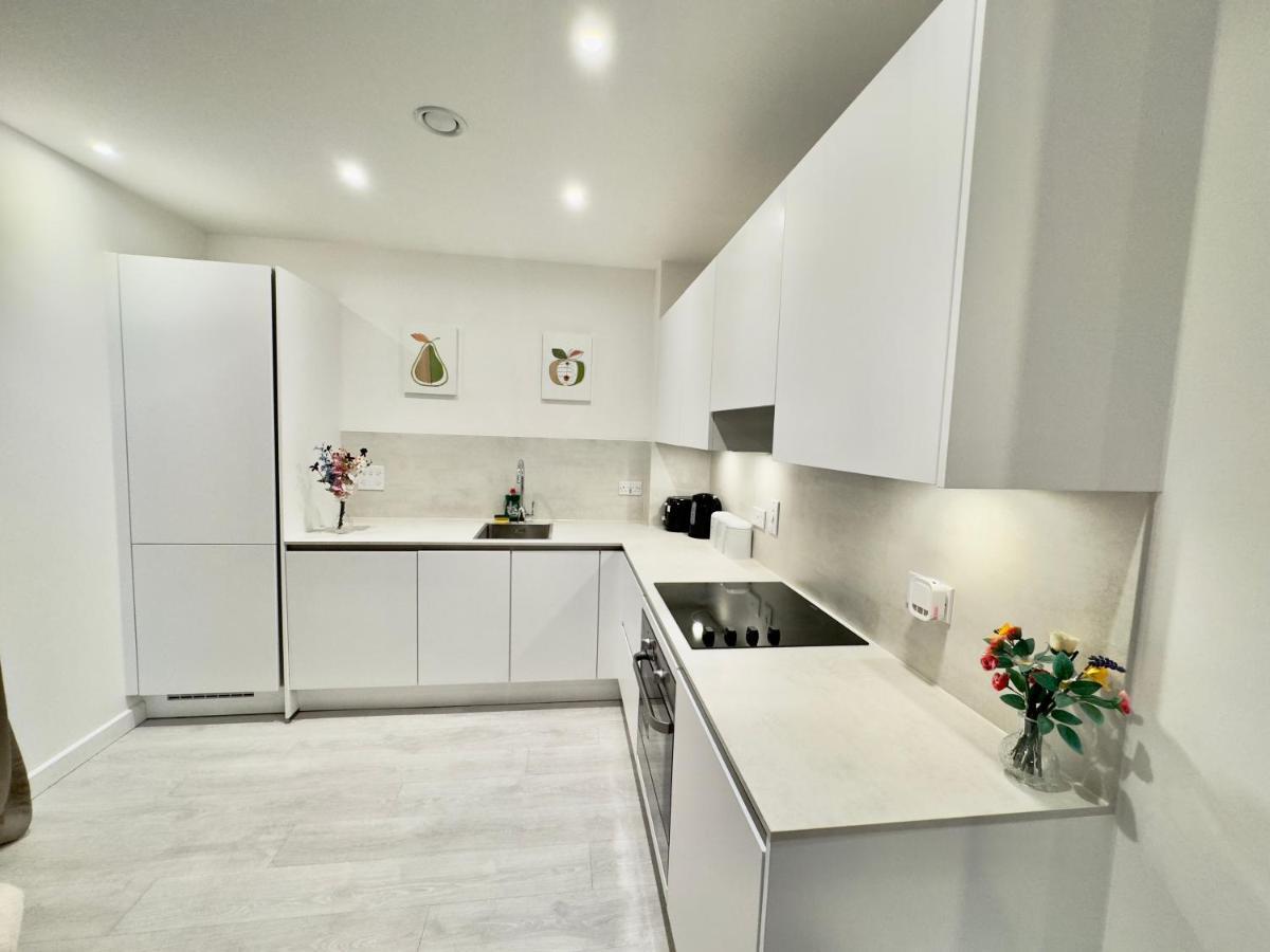 3Bedroom, 2Bathroom, Balcony,Luxury Flat Westfield 伦敦 外观 照片