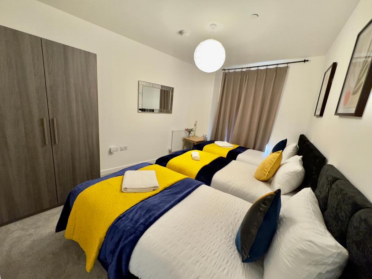 3Bedroom, 2Bathroom, Balcony,Luxury Flat Westfield 伦敦 外观 照片