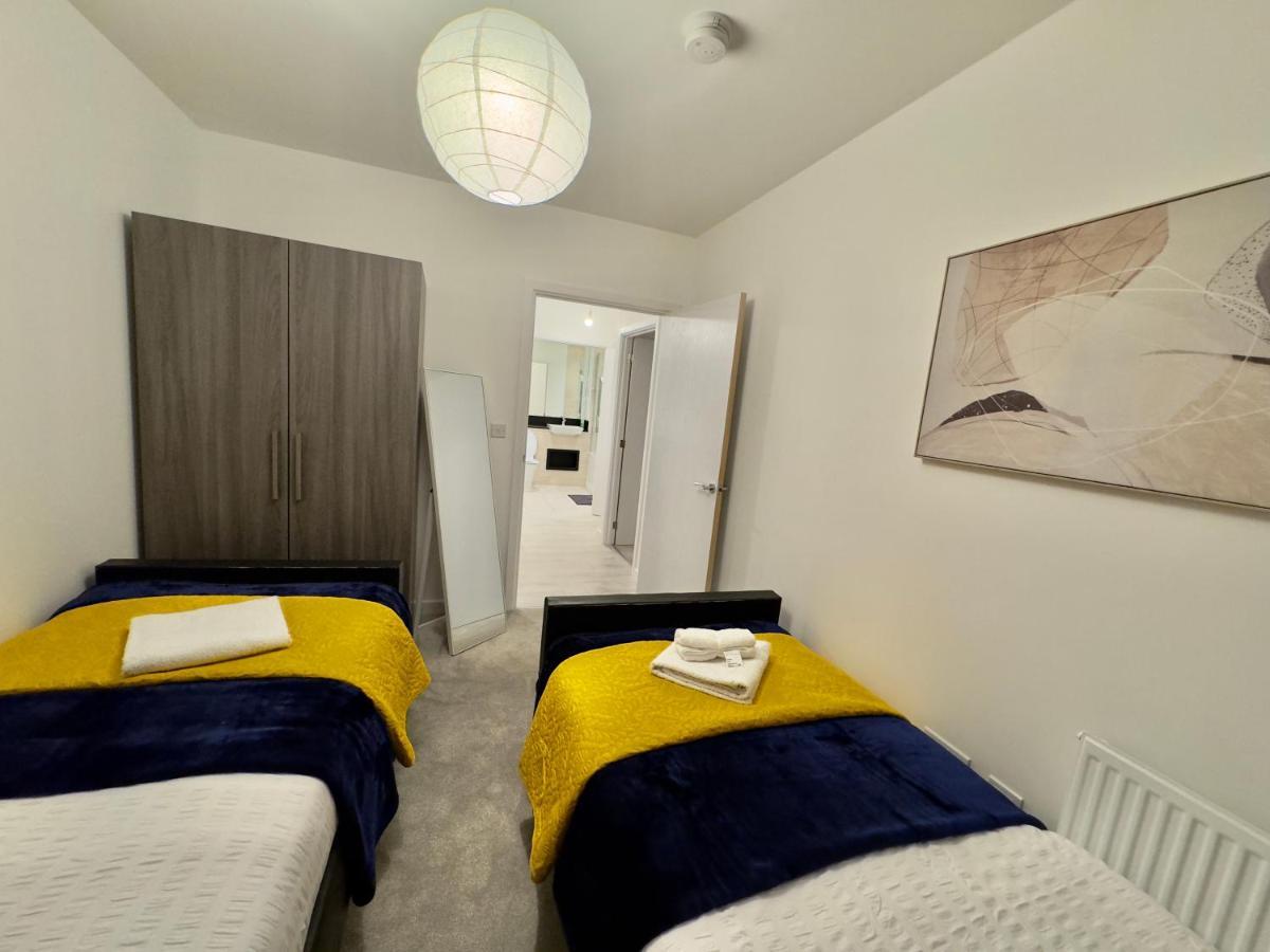 3Bedroom, 2Bathroom, Balcony,Luxury Flat Westfield 伦敦 外观 照片
