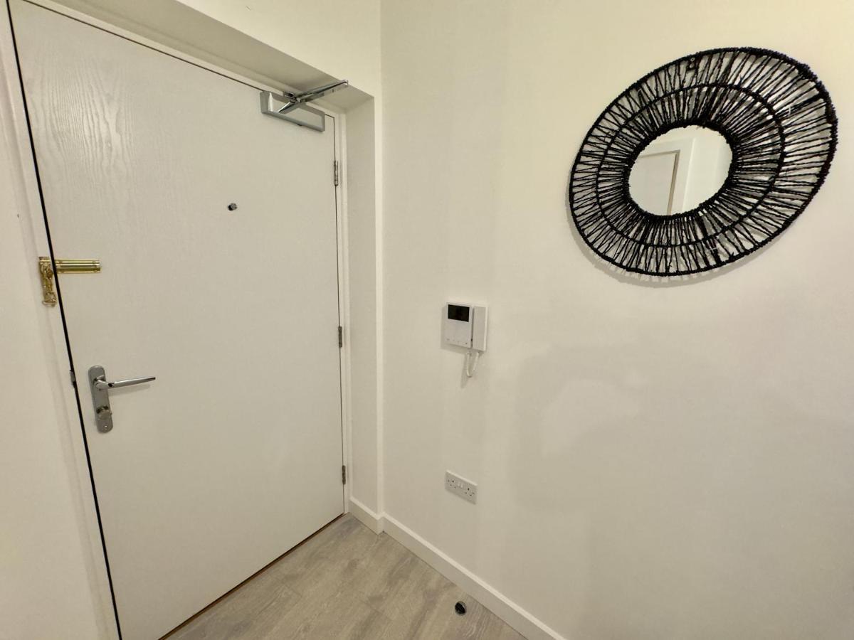 3Bedroom, 2Bathroom, Balcony,Luxury Flat Westfield 伦敦 外观 照片