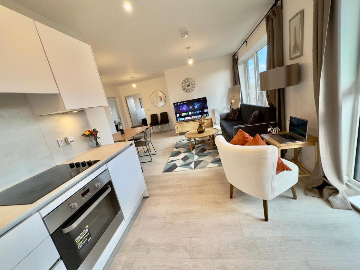 3Bedroom, 2Bathroom, Balcony,Luxury Flat Westfield 伦敦 外观 照片